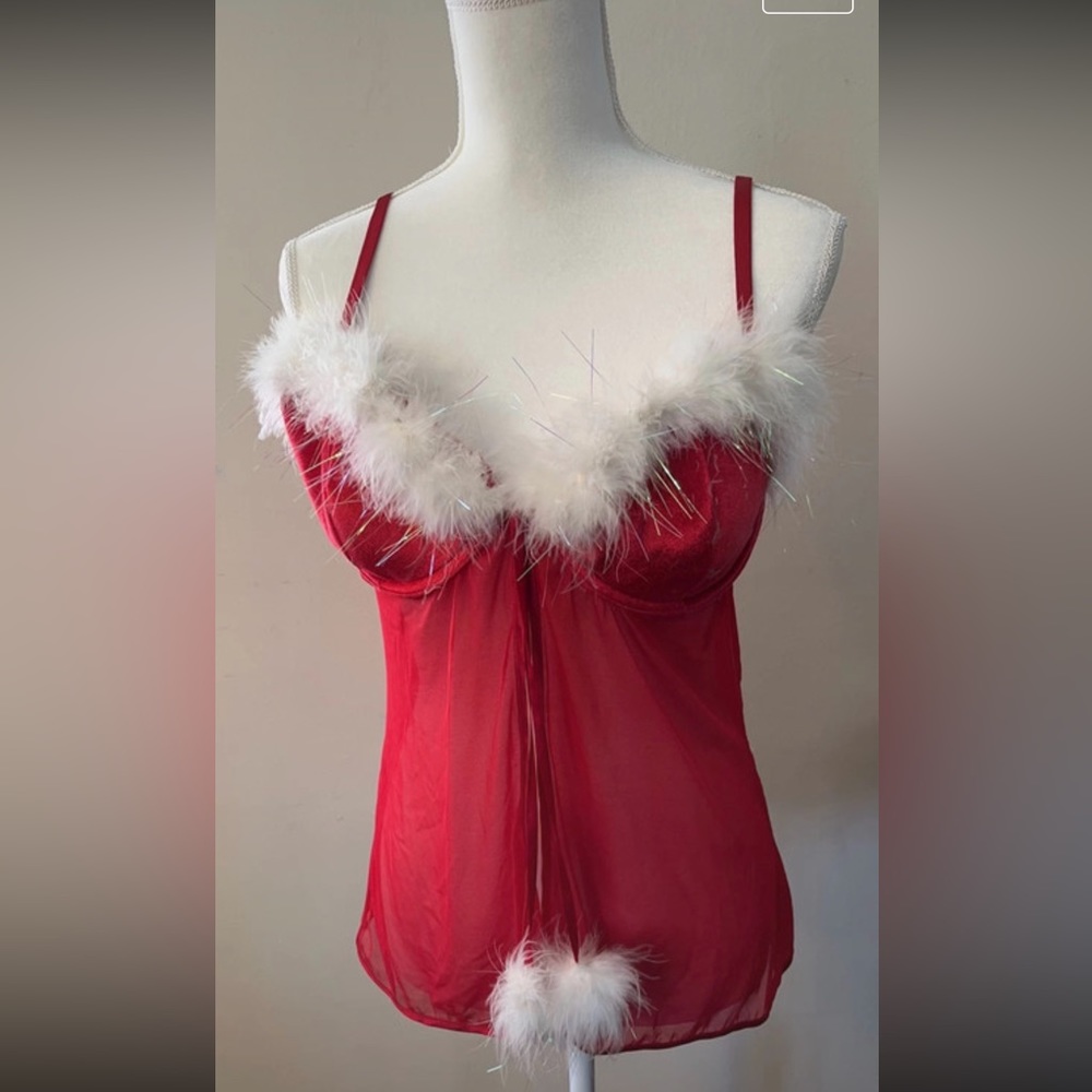 EUC VS PINK SANTA BRA LINGERIE